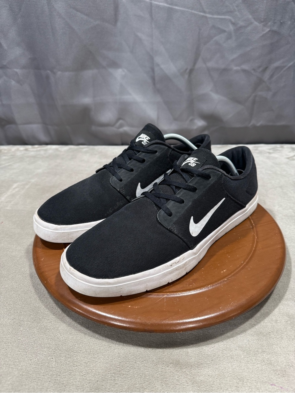 Nike Men’s Black Sneakers with White Swoosh